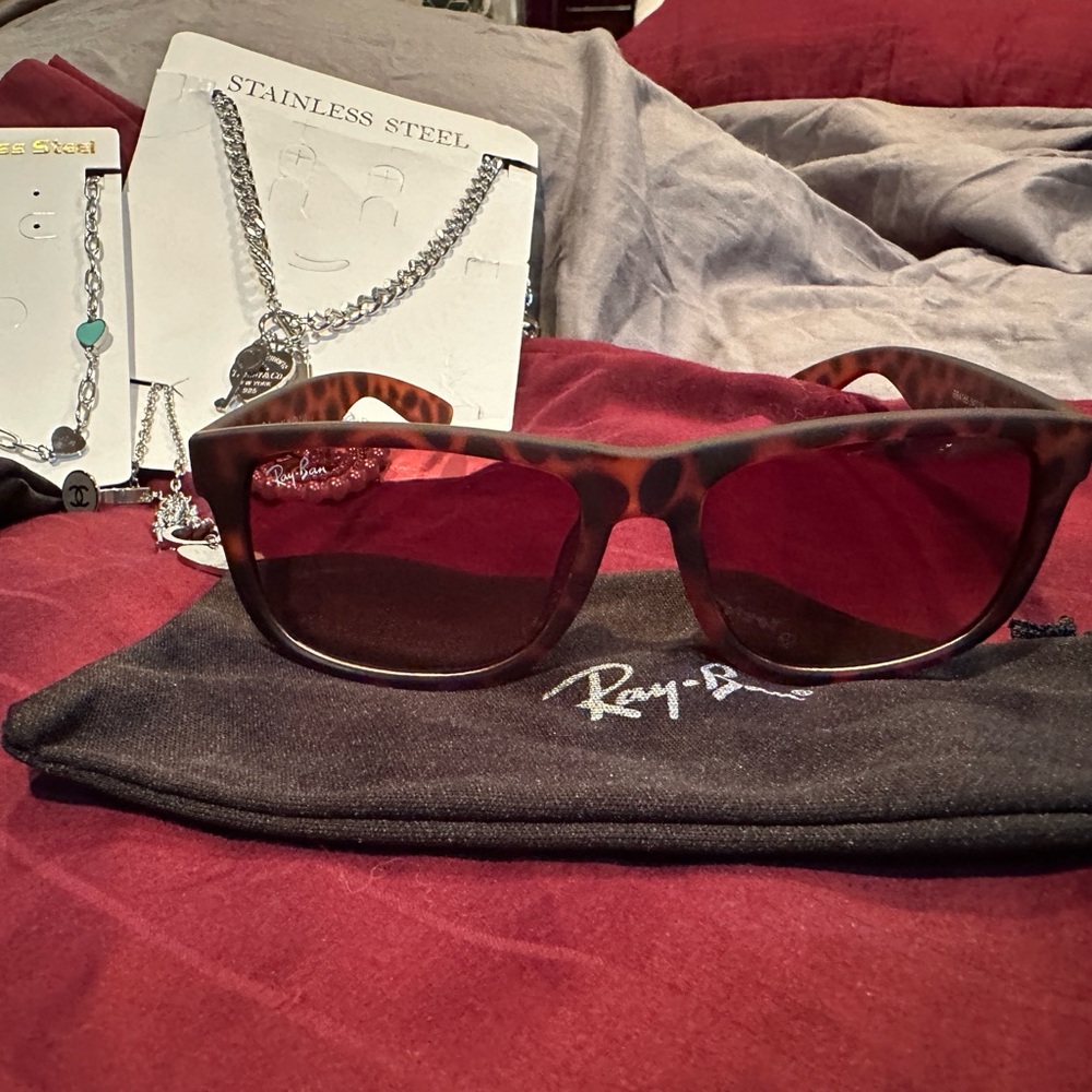Tiffany & Co. Silver Necklaces and Sunglasses Bundle - Picture 5 of 5